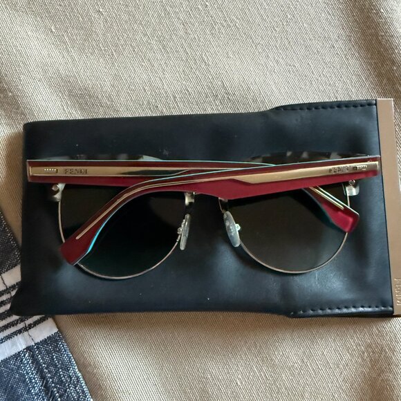 Fendi Sunglasses - Picture 2 of 4